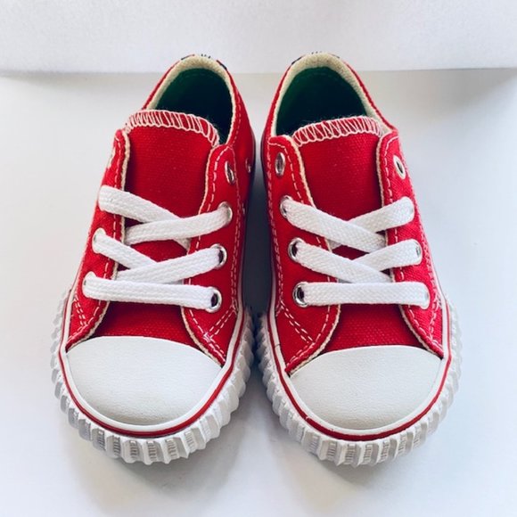 Red P.F Flyers Center Low Top Size 5 - Picture 1 of 4